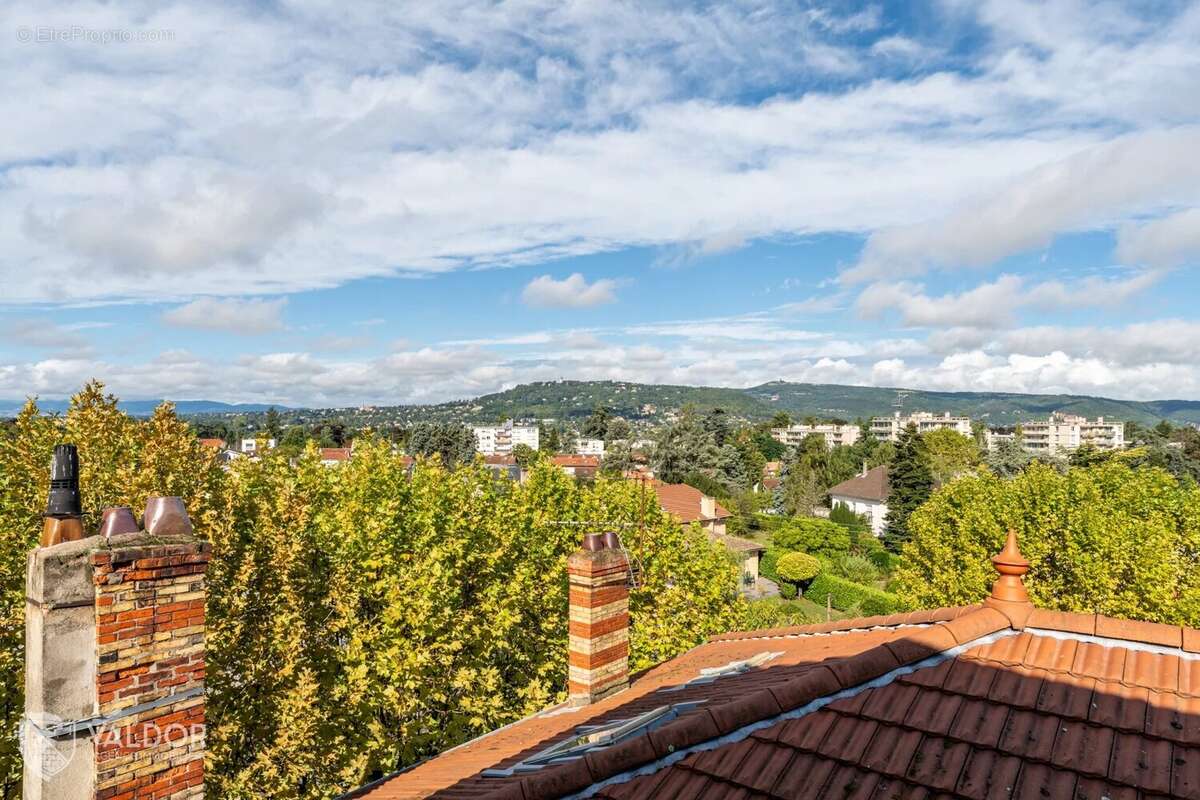 Maison à SATHONAY-CAMP