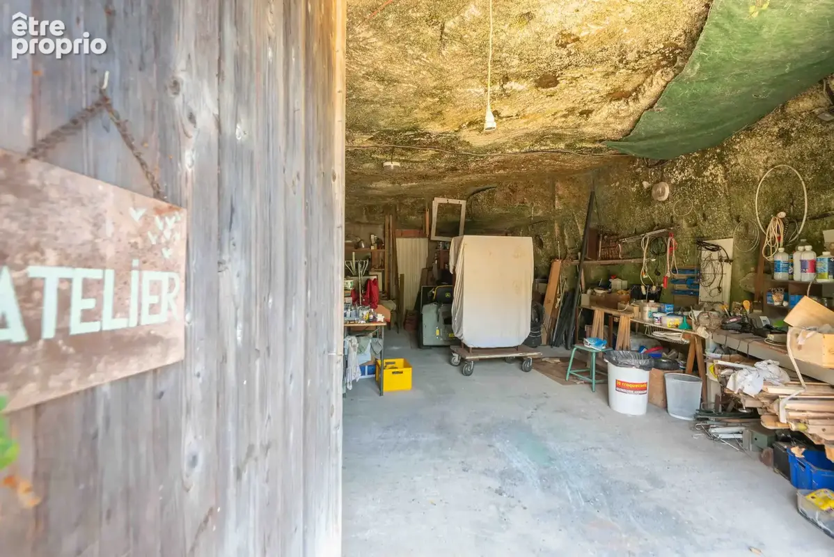 Maison de campagne en pierre   217 m2   propriété de 1,52 ha   piscine & lodge - photo 26