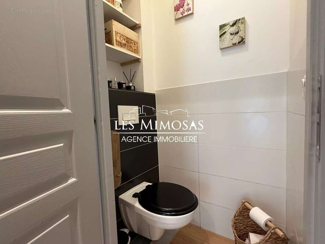 Maison à ROQUEBRUNE-SUR-ARGENS
