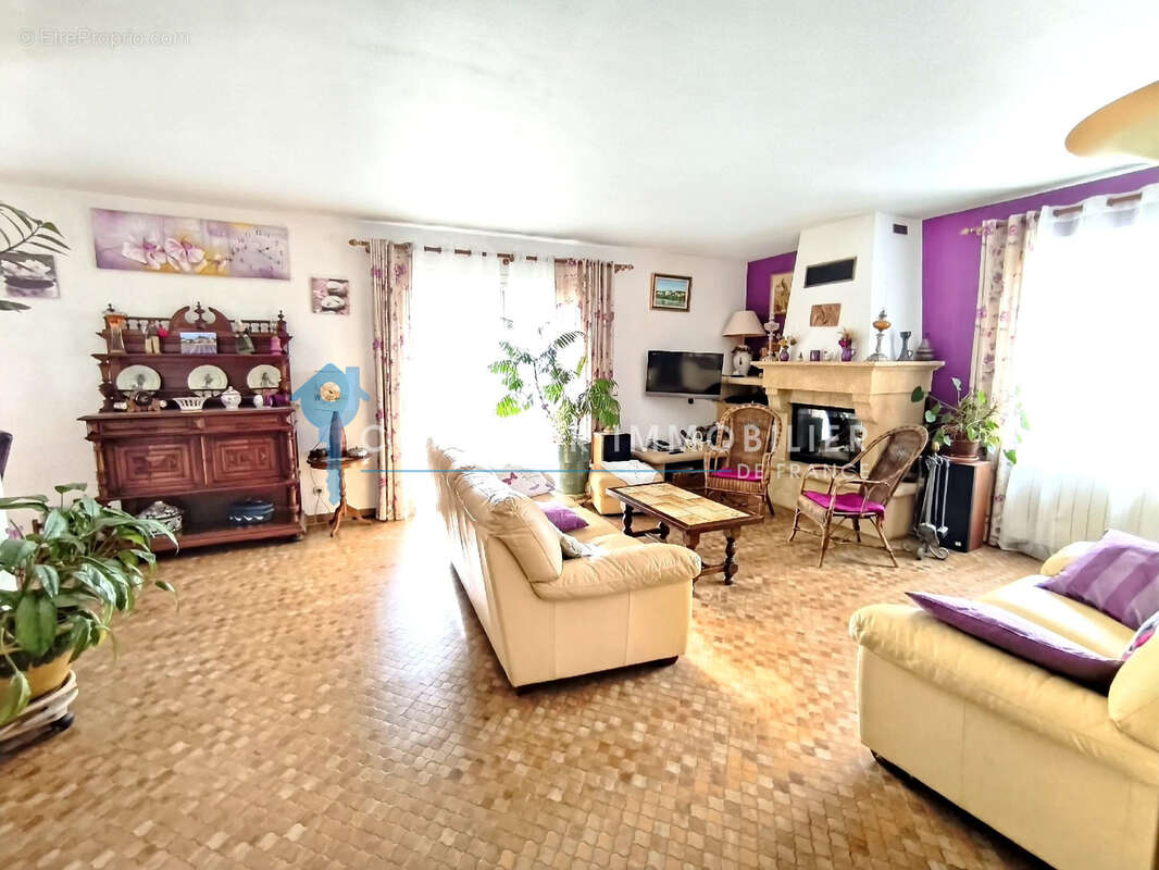 Maison à ARAMON