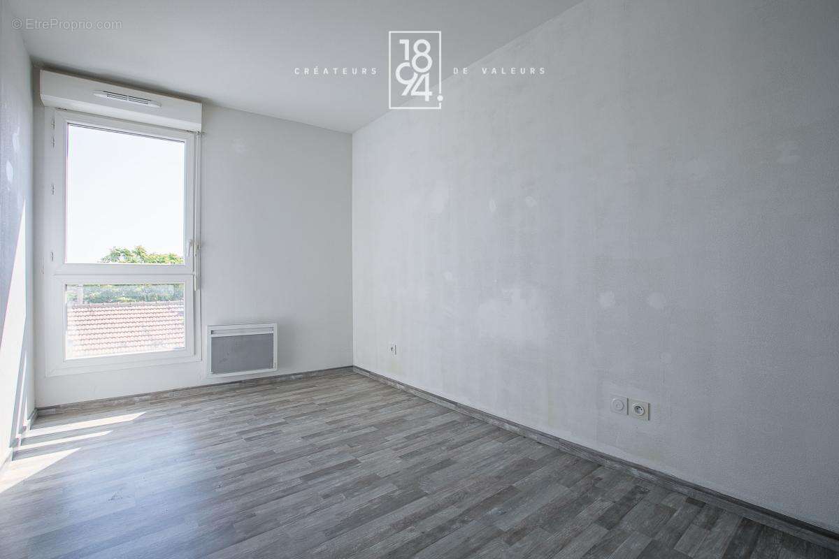 Appartement recent t3 64 m 2 terrasse sud place de parking - photo 9