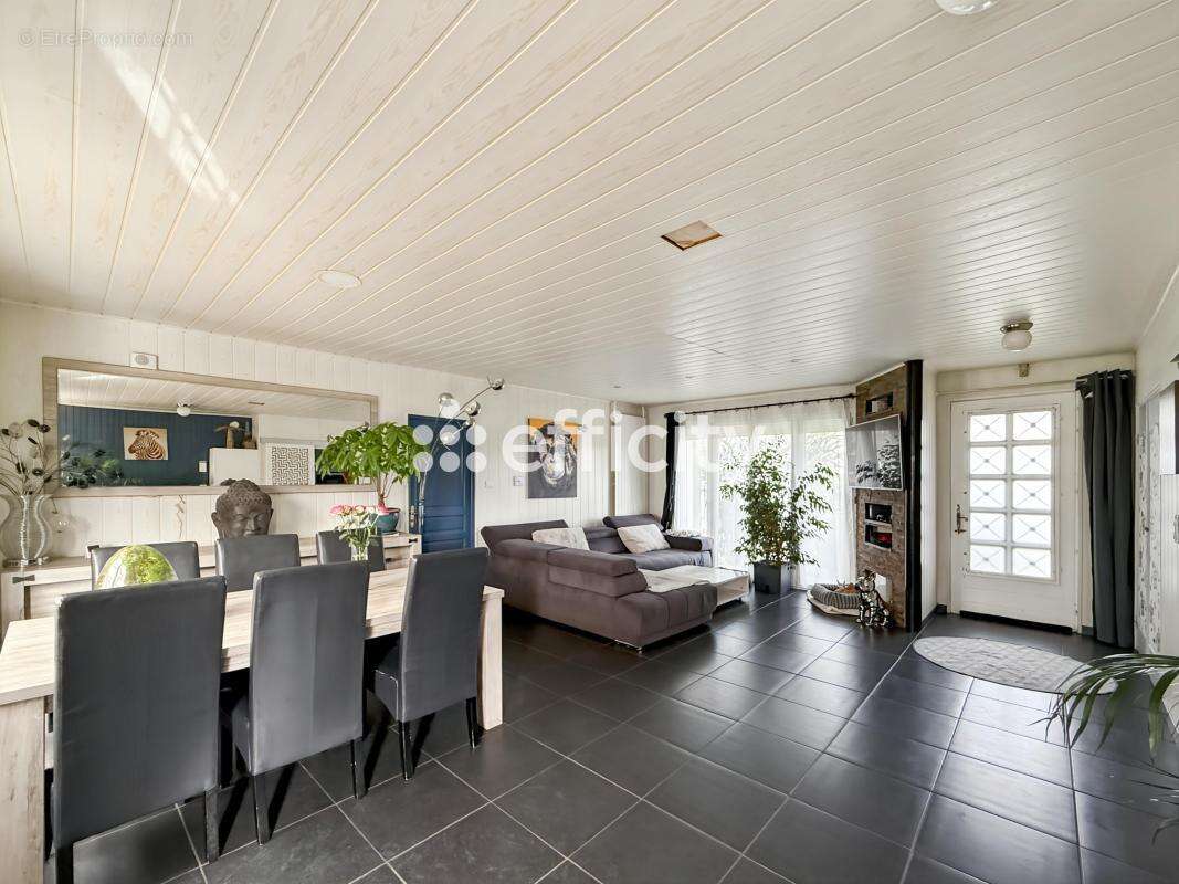 Maison à JOUE-LES-TOURS