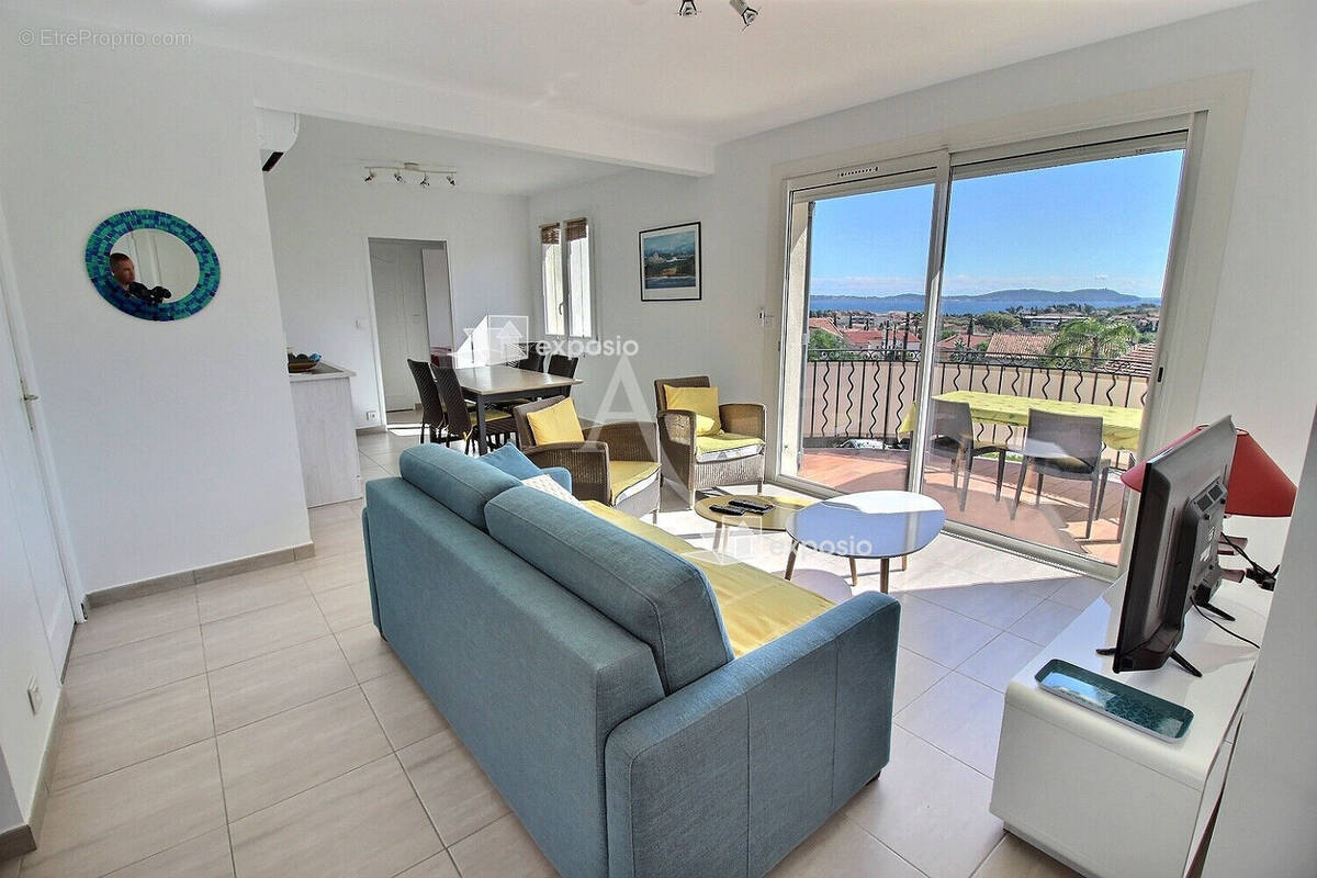 Appartement à CARQUEIRANNE