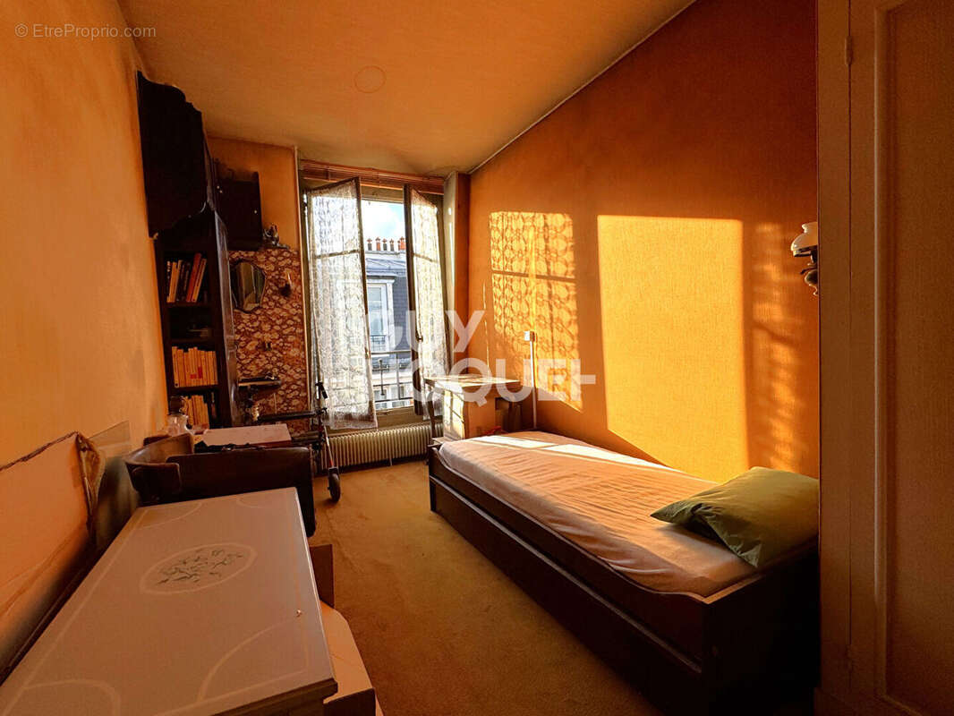 Appartement à PARIS-12E