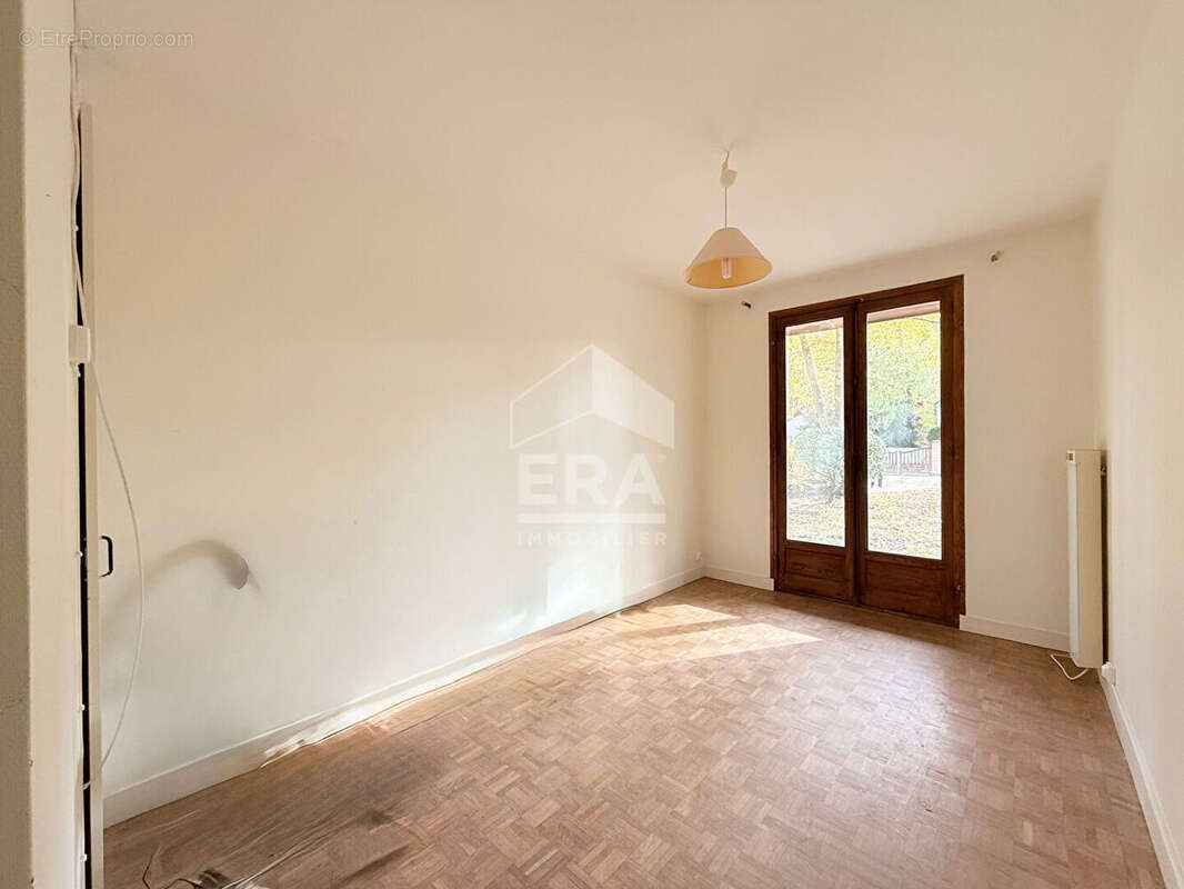 Maison à GIF-SUR-YVETTE