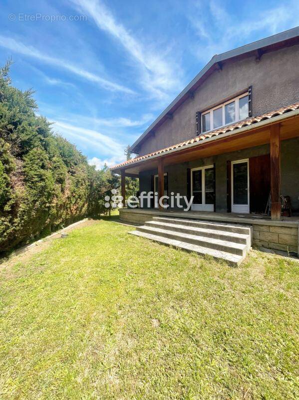 Maison à TARASCON-SUR-ARIEGE