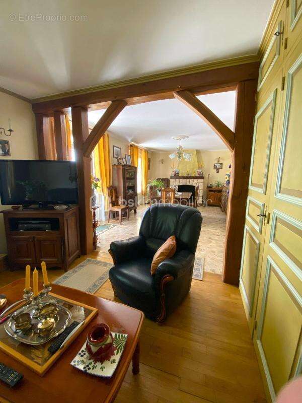 Maison à CONDE-SUR-VESGRE