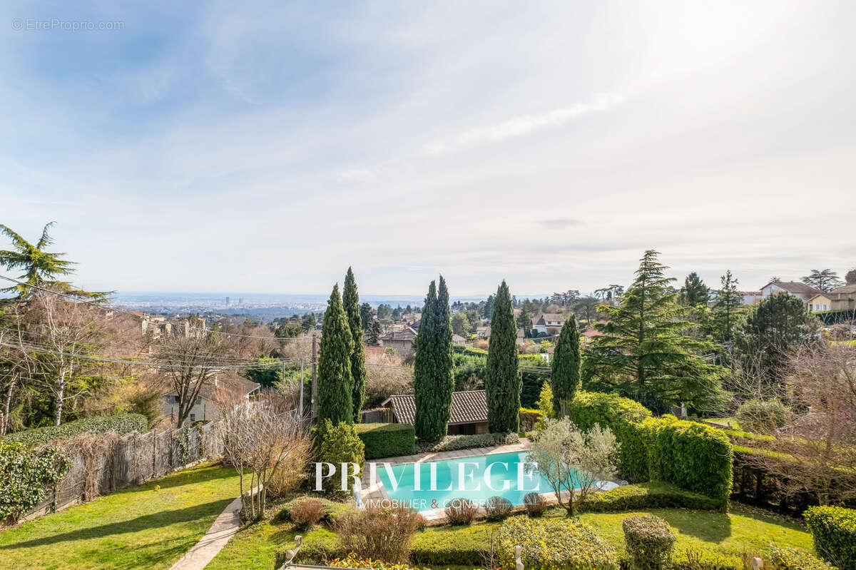 Maison à SAINT-DIDIER-AU-MONT-D'OR