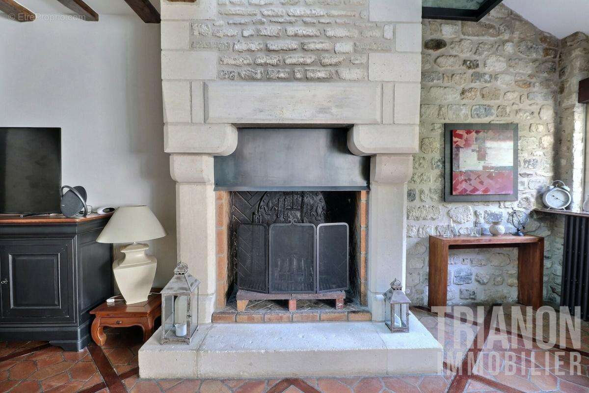 Maison à VERNEUIL-SUR-SEINE