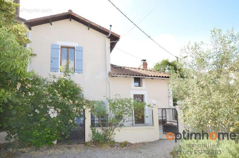 Maison à ETAGNAC