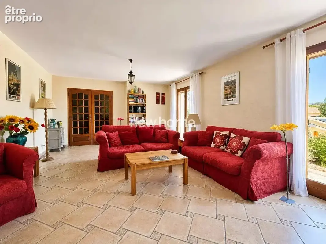 Lorgues – Villa de plain-pied 4 chambres avec piscine, à pied du village - photo 12