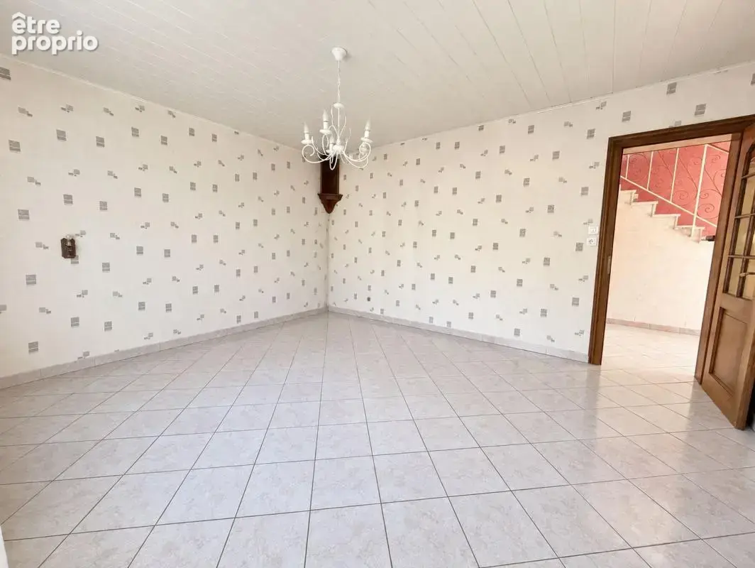 Maison 6p à rafraichir, implantée sur un terrain de 10,08 ares clôturé - photo 16