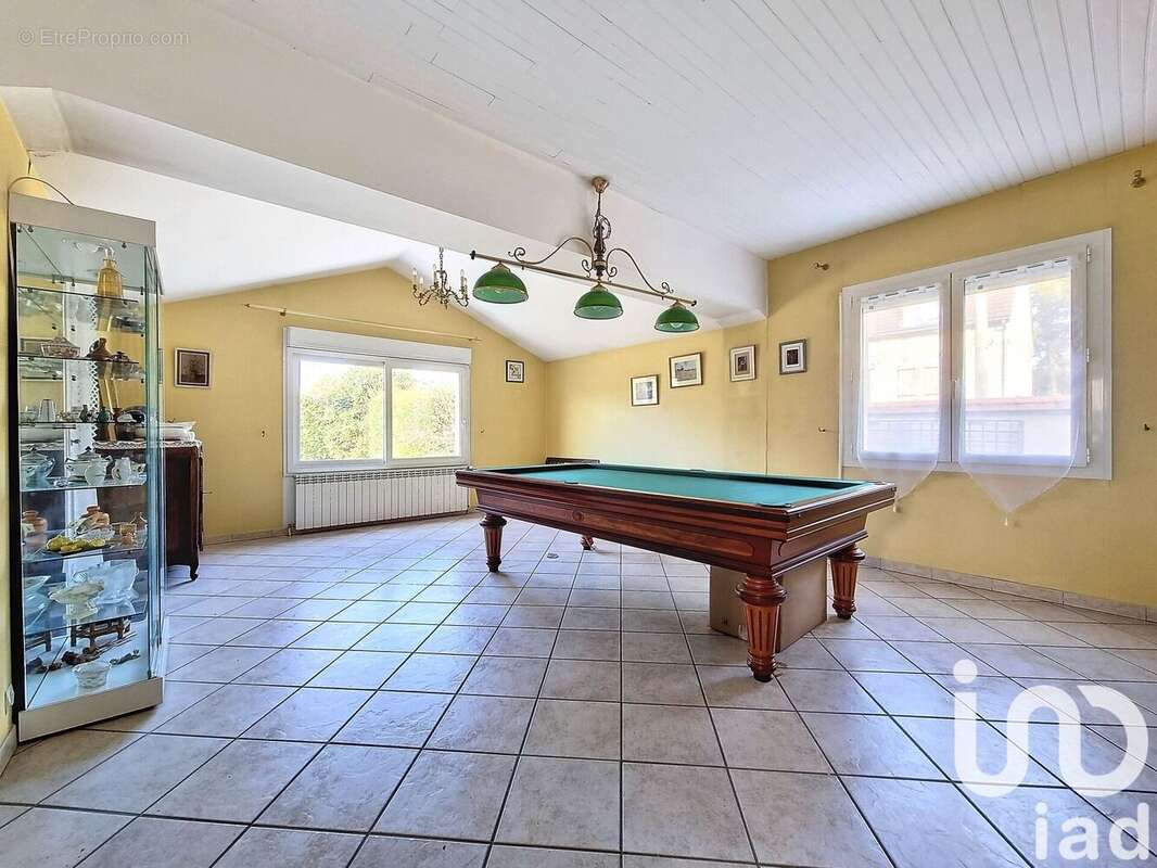 Photo 2 - Maison à MONTEREAU-FAULT-YONNE