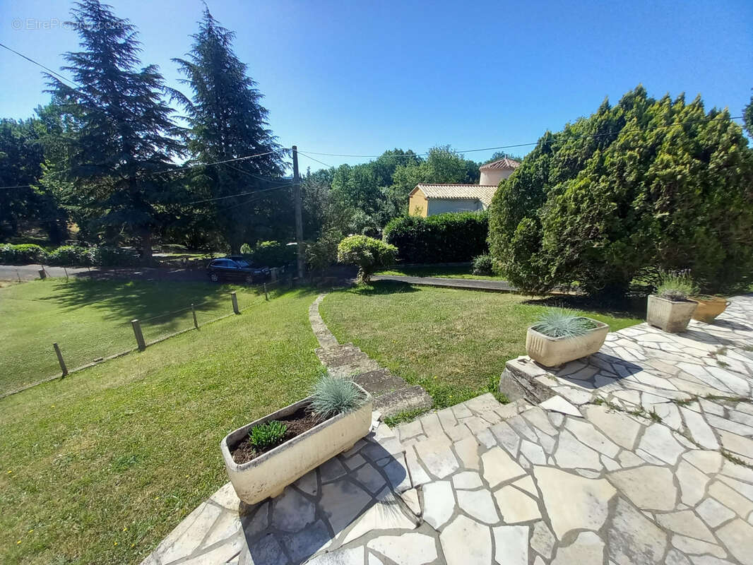 Maison à MONSEMPRON-LIBOS