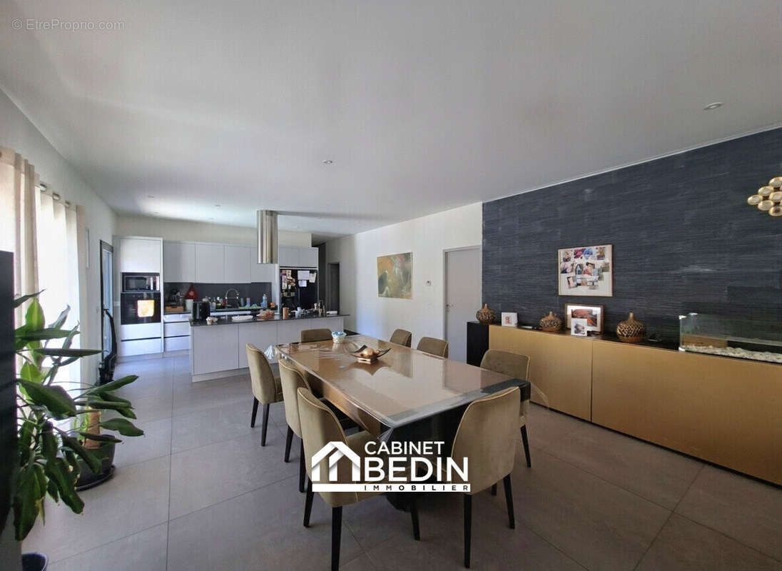 Maison 141 m² à Sadirac  - photo 4