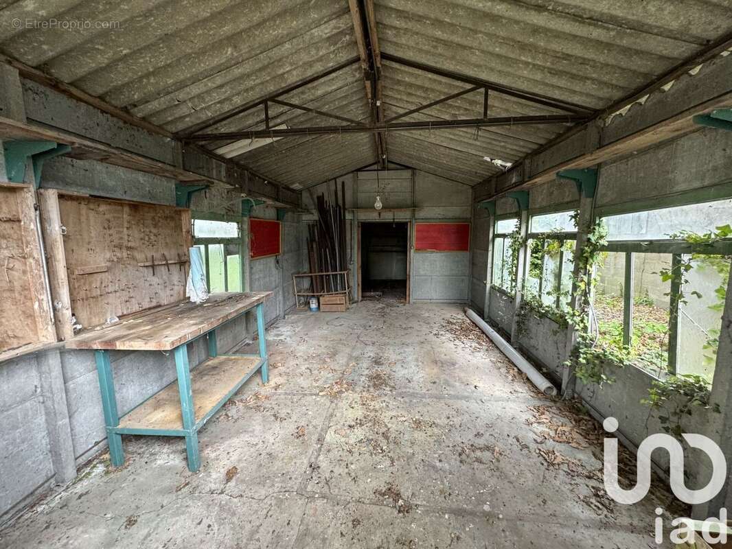 Photo 4 - Terrain à VOEUIL-ET-GIGET