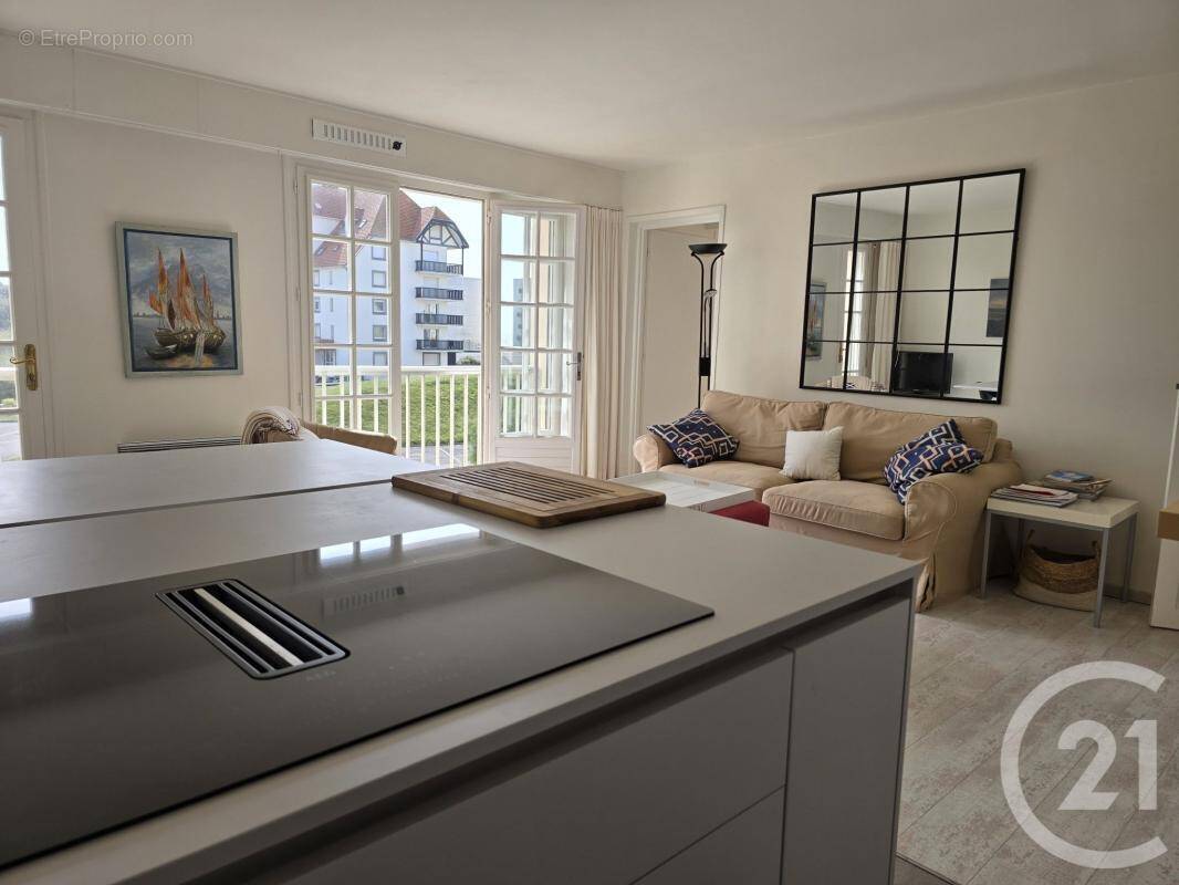 Appartement à NESLES