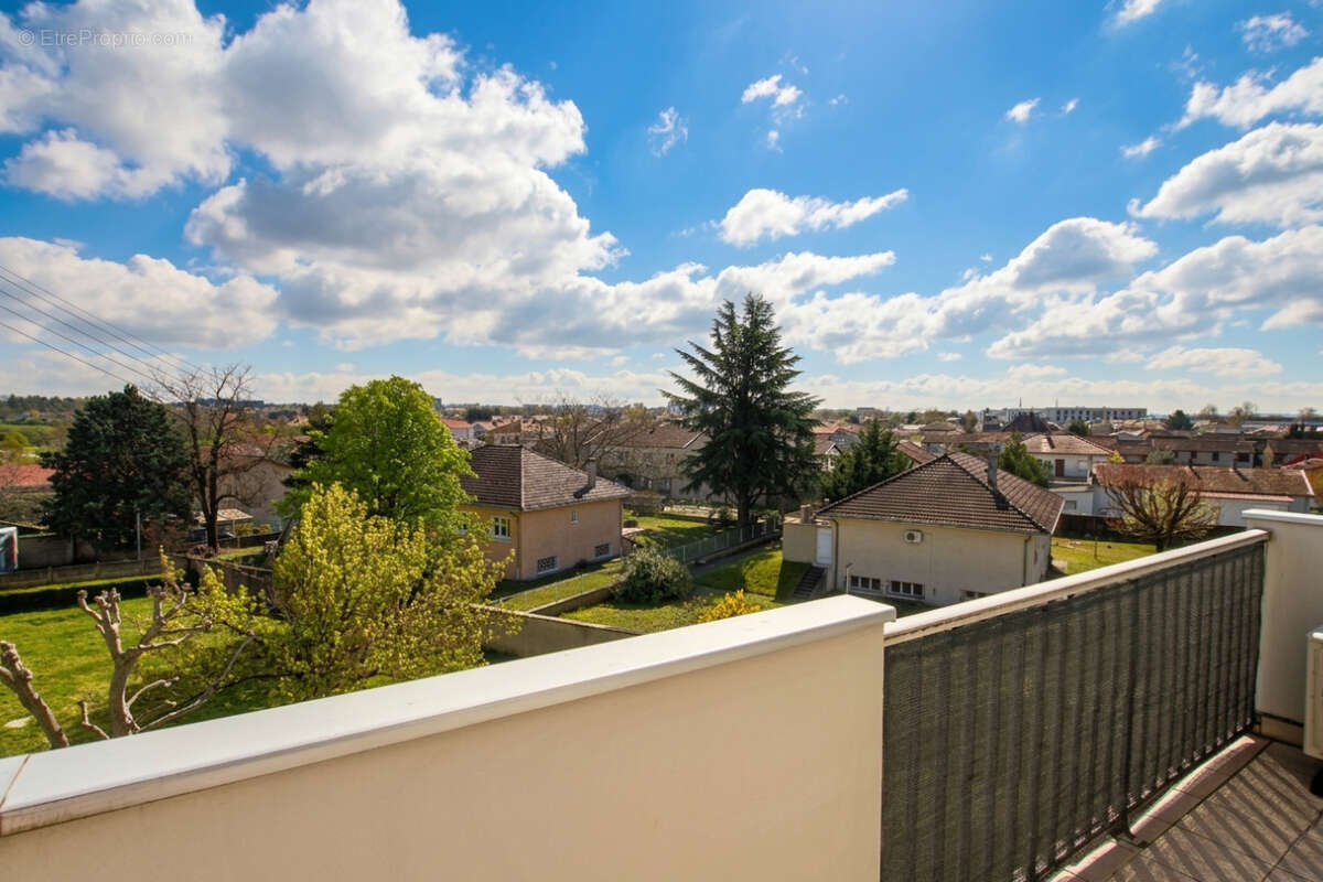 Appartement à SAINT-PRIEST