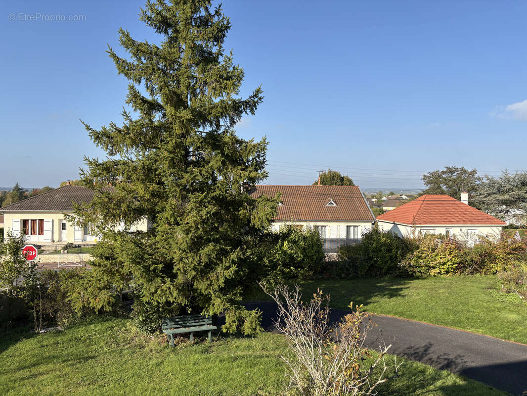 Maison à CHATELLERAULT