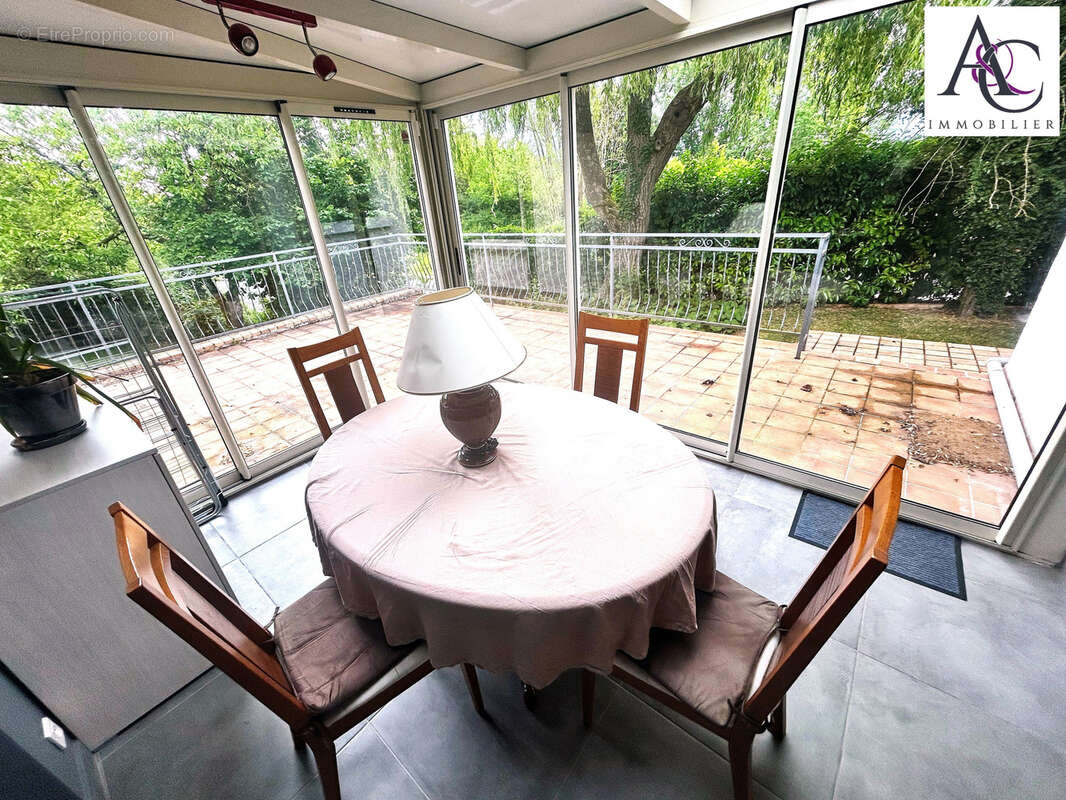 Maison à SAINT-DOULCHARD