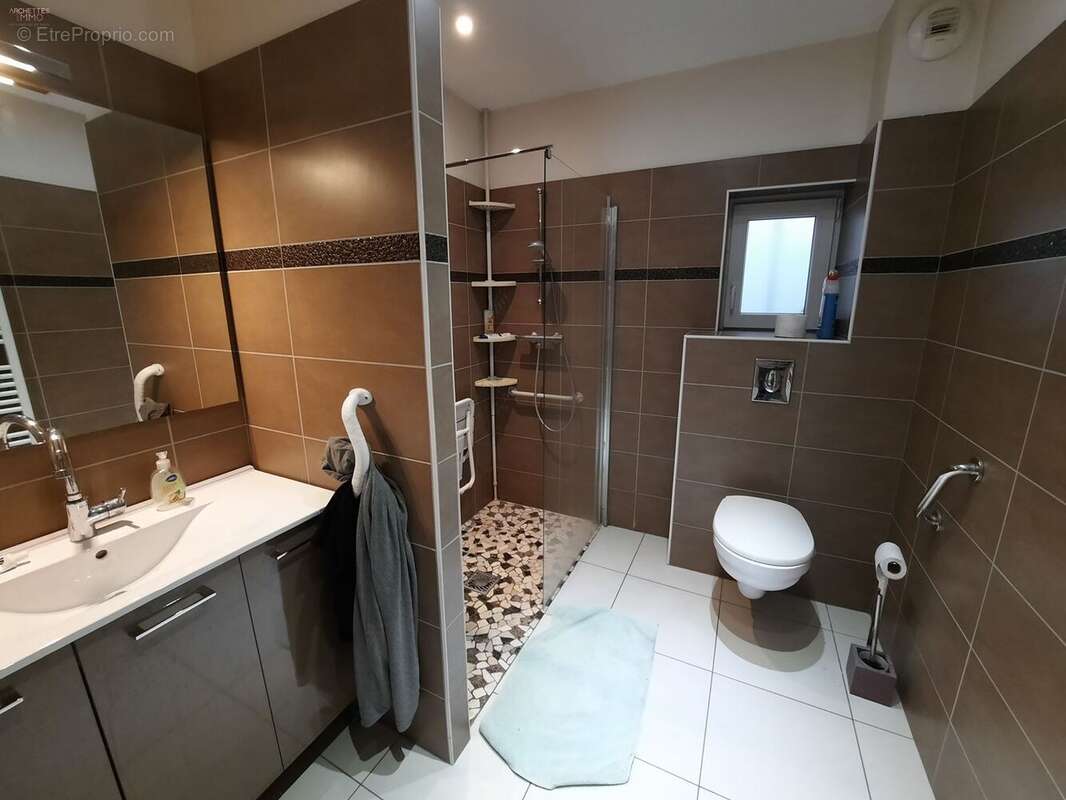 Maison à THAON-LES-VOSGES