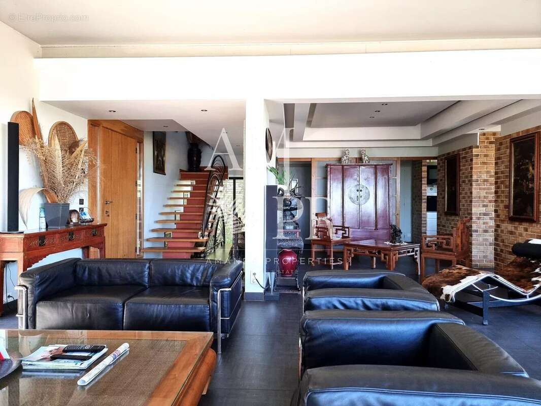 Maison à MANDELIEU-LA-NAPOULE