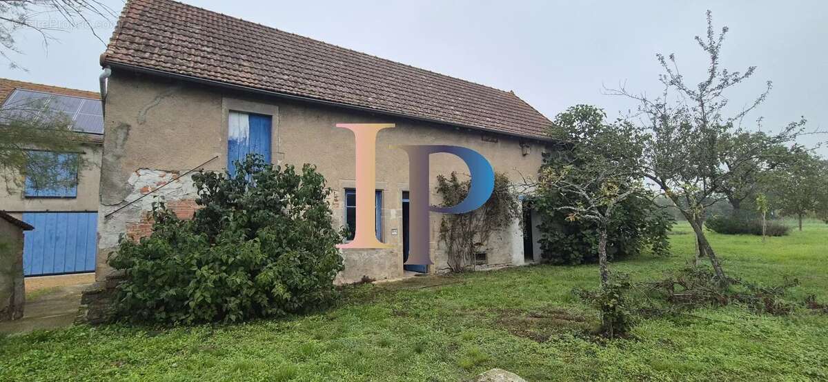 Maison à ARTAIX