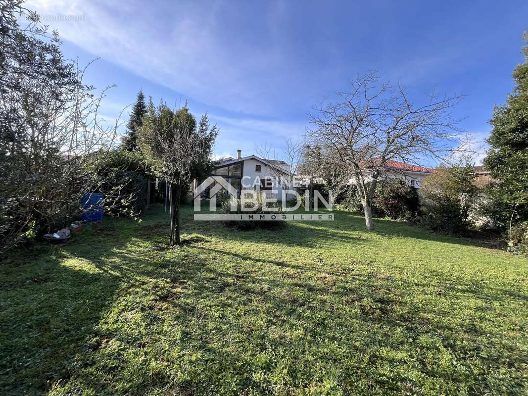 Maison à BLANQUEFORT