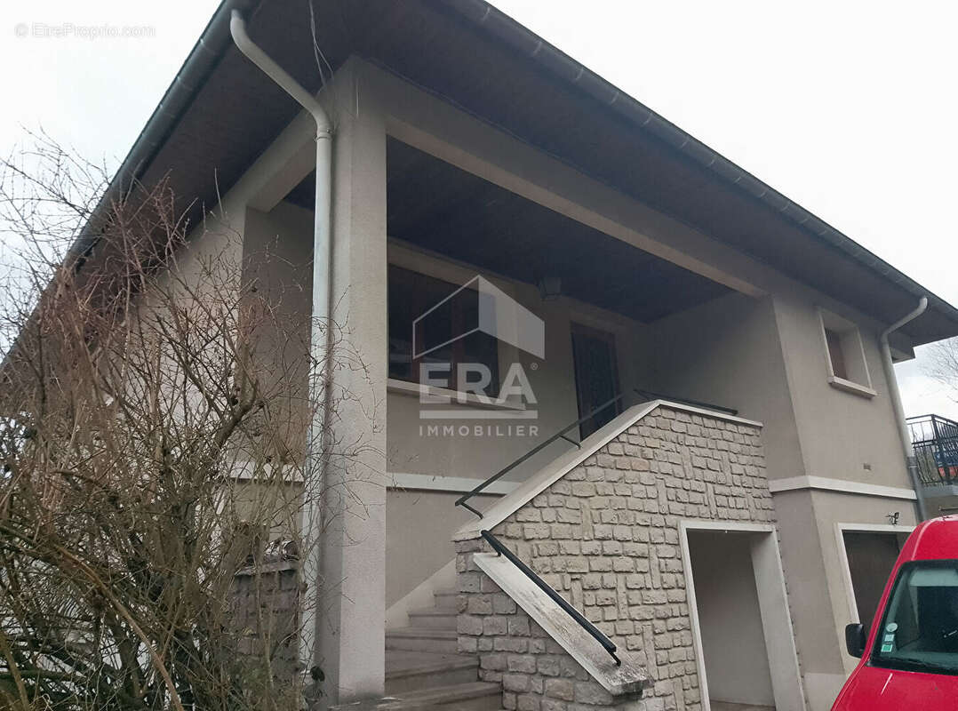 Maison à CHARAVINES