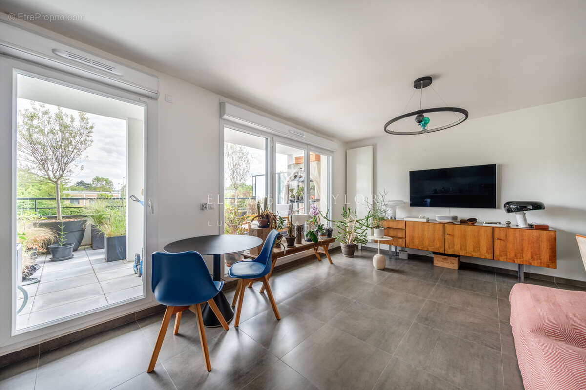 Appartement à CROISSY-SUR-SEINE