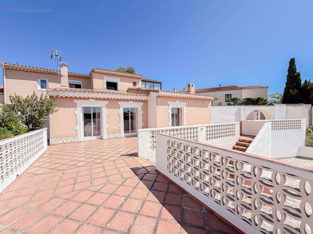 Maison à SAUSSET-LES-PINS