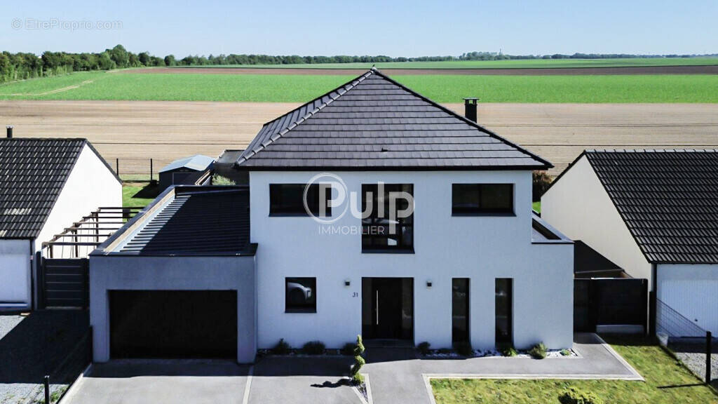 Maison à MONCHECOURT