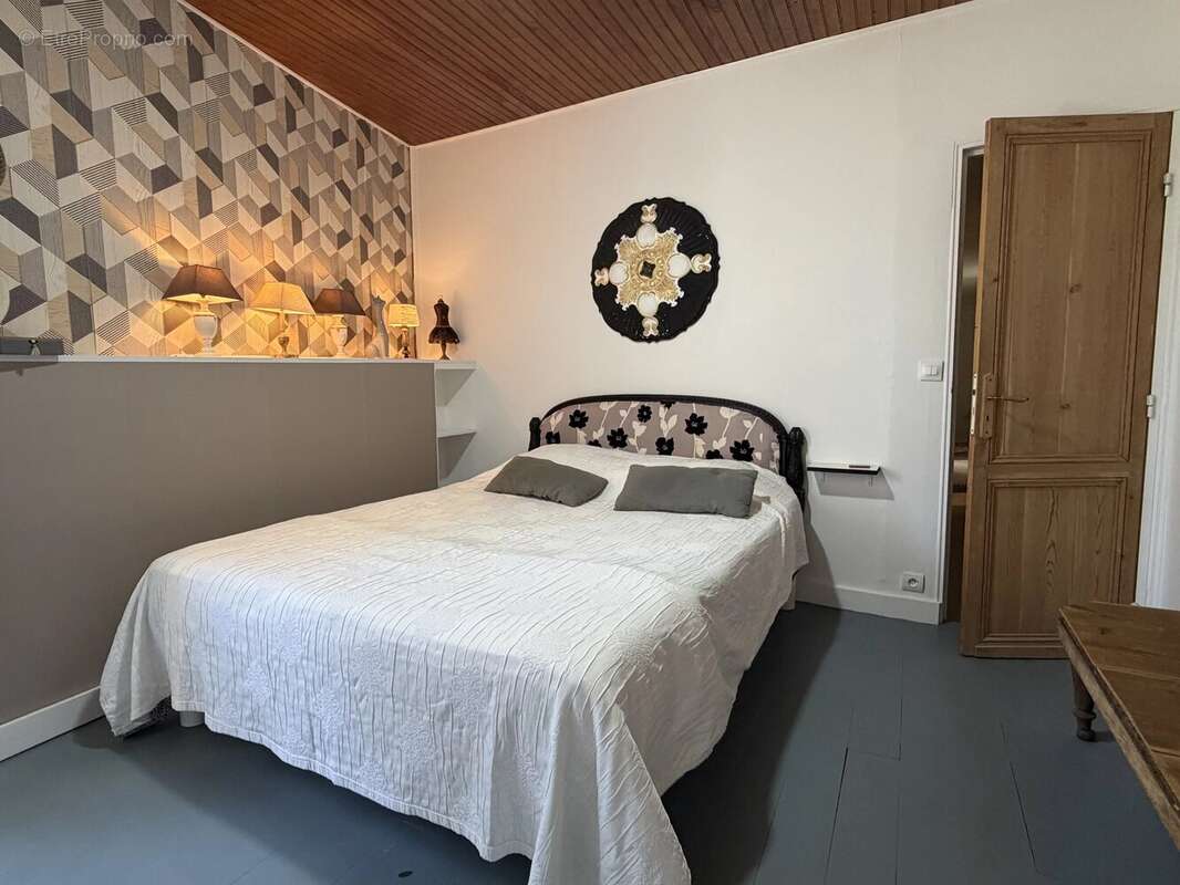 Maison de caractère avec gite indépendant, piscine et jardins, à quelques pas de Saint-Cyprien - photo 13