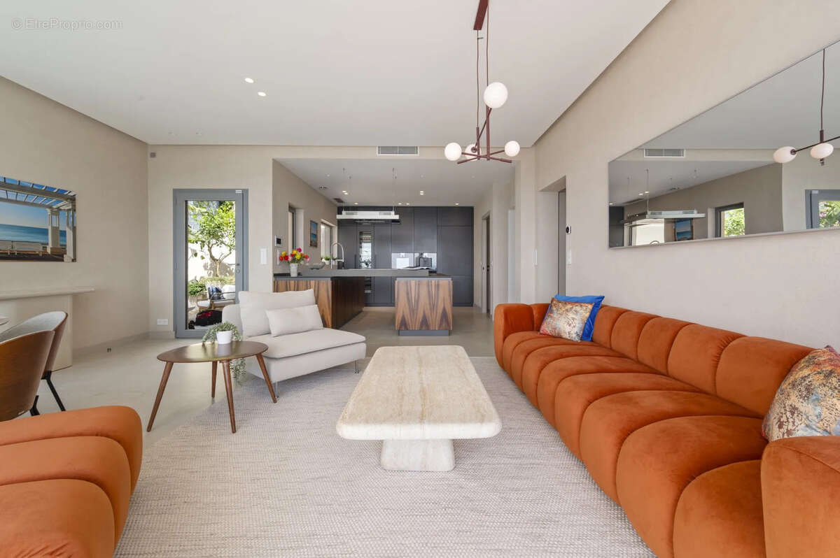 Maison 187 m² à Villefranche-Sur-Mer  - photo 11