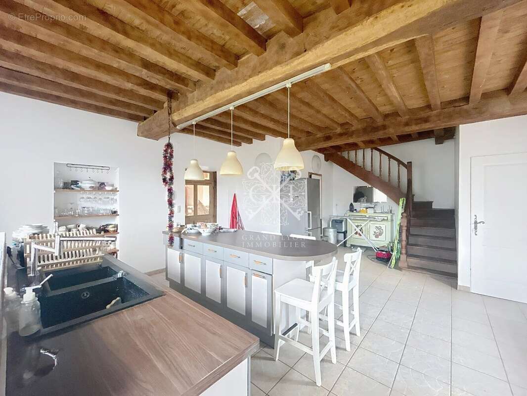 Maison à FERRIERES-SUR-SICHON