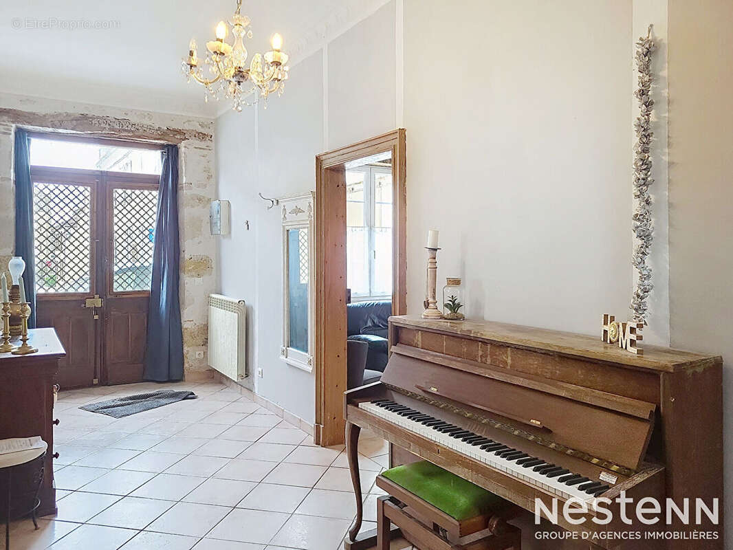 Maison à CASTELNAU-D&#039;AUZAN