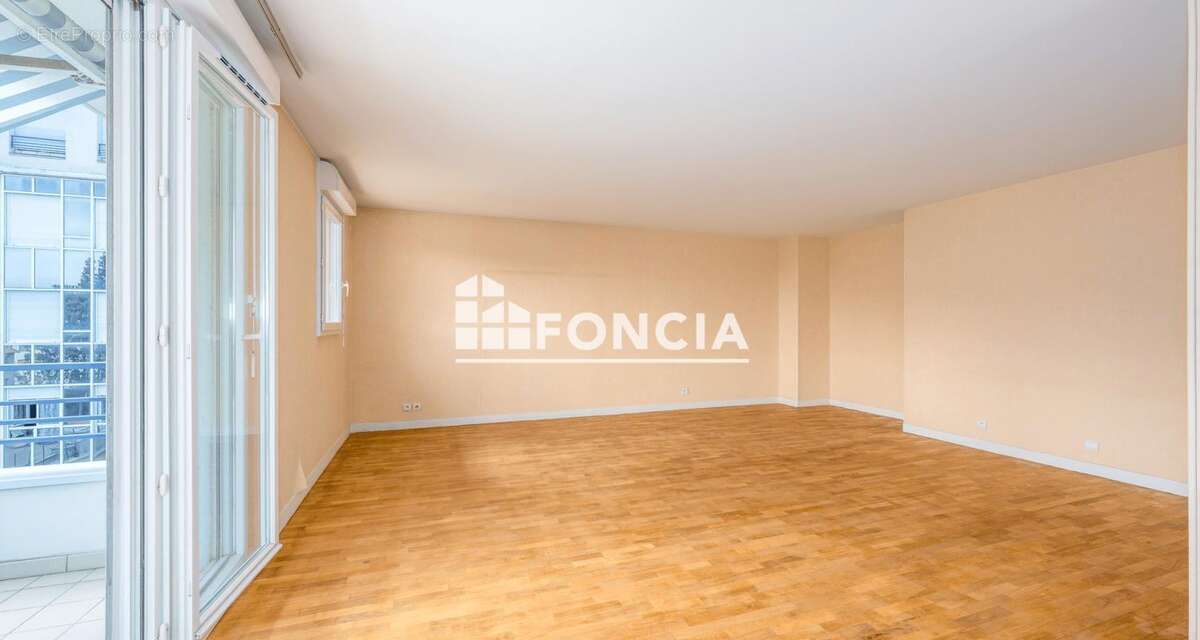 BOURG-LA-REINE – Centre-ville – Appartement familial de standing - photo 5