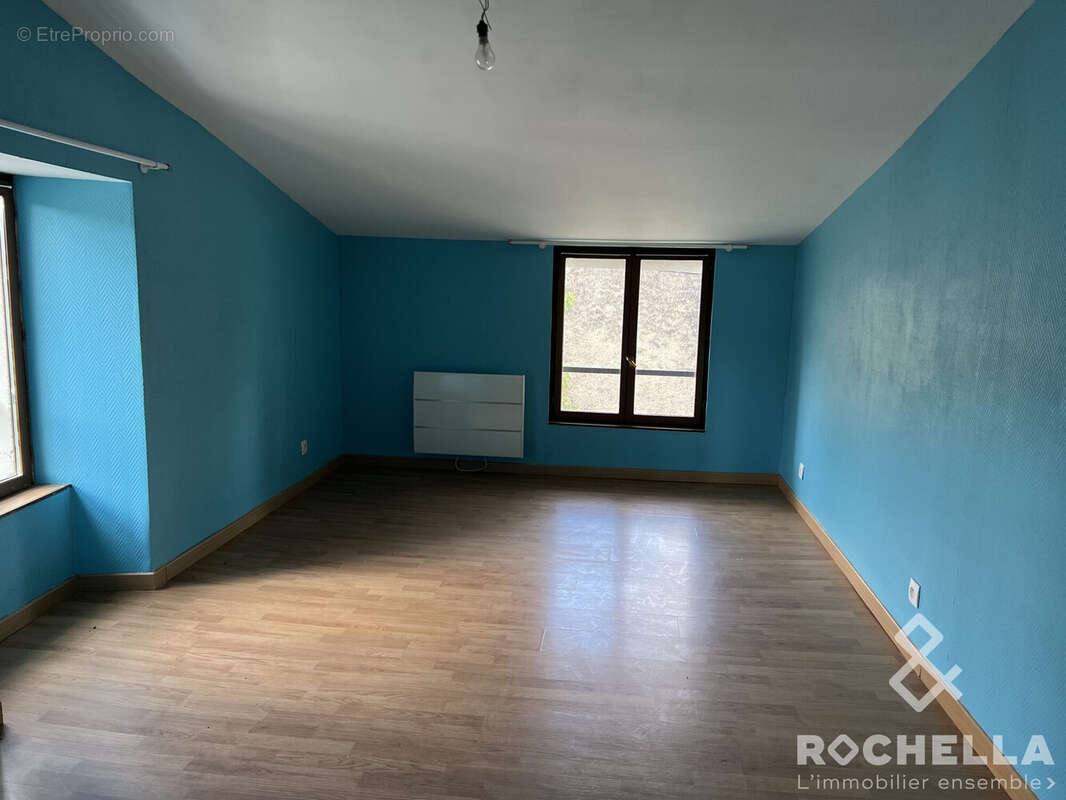 Maison 116 m² à La Vergne  - photo 6
