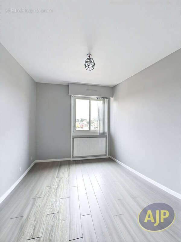 Appartement à REZE