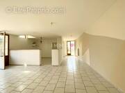 Maison à BEAUVAIS-SUR-MATHA