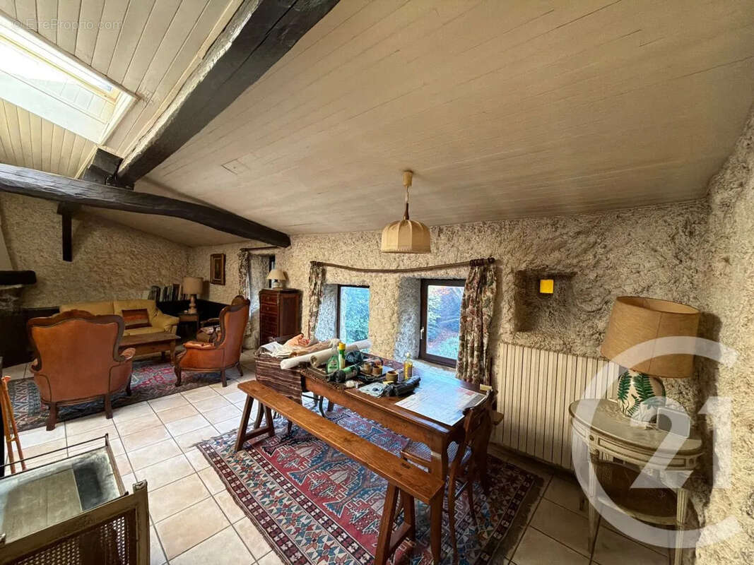 Maison à VERNOSC-LES-ANNONAY
