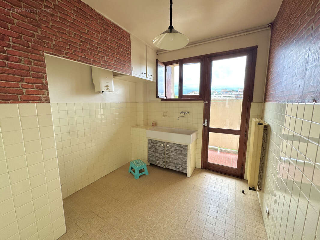 Appartement à MARSEILLE-8E