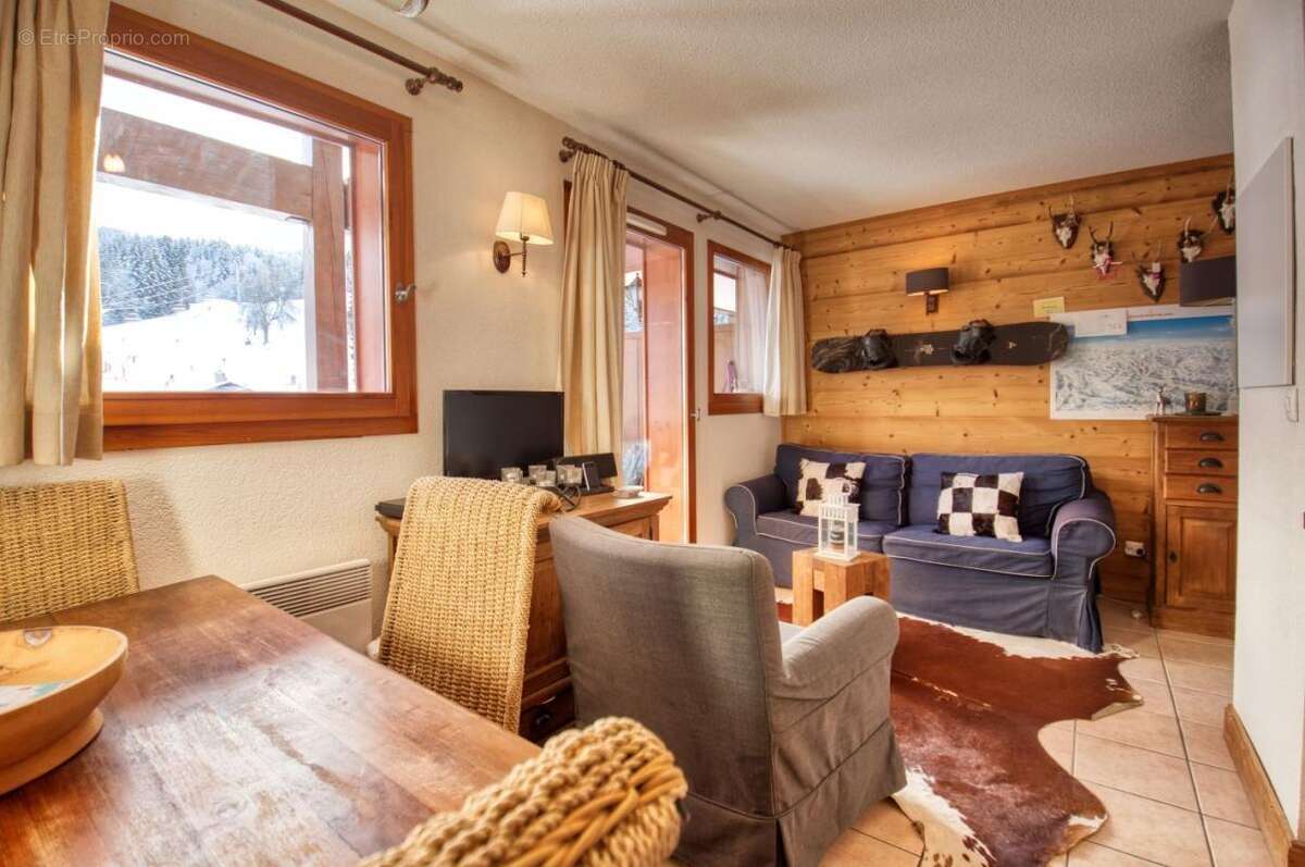 Appartement à MORILLON