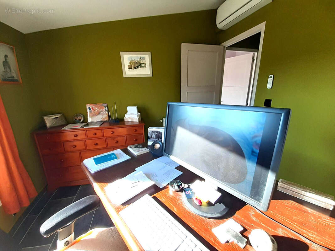 Maison à SAINT-GENIS-DES-FONTAINES