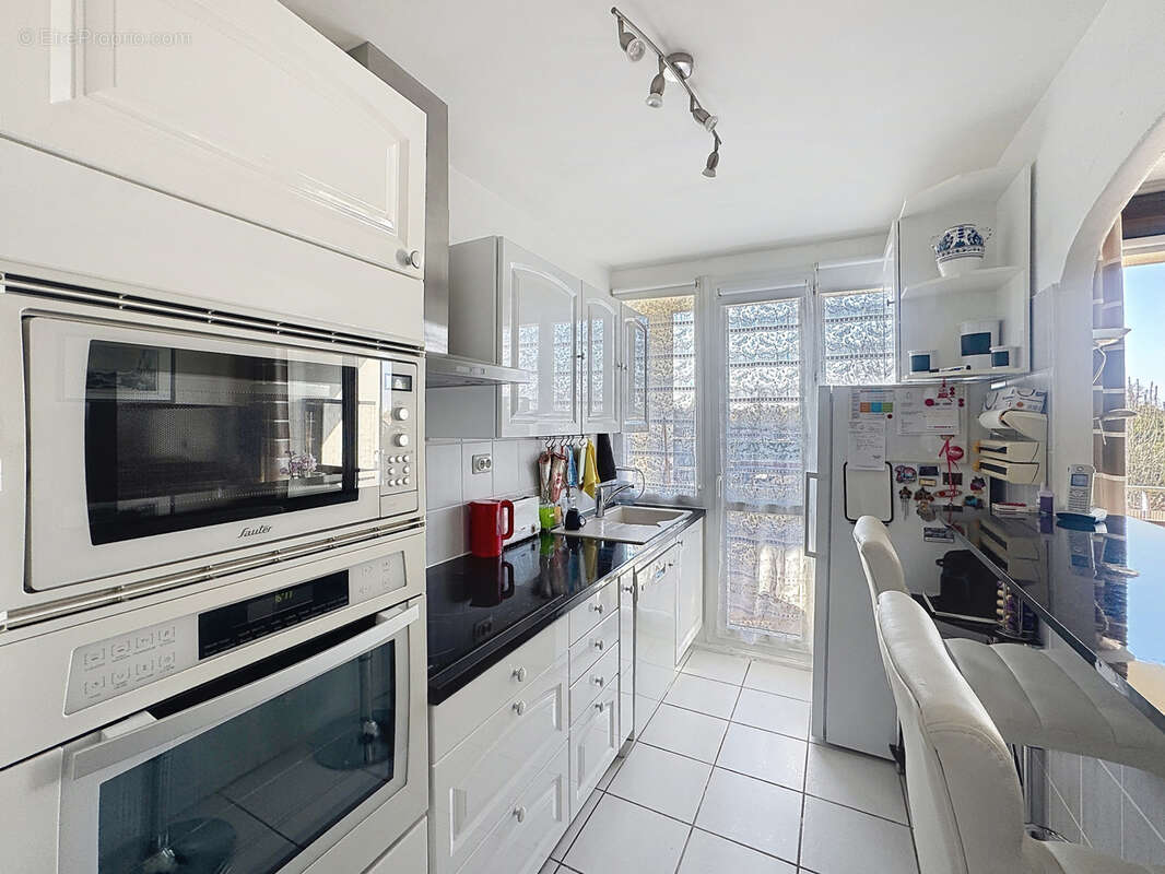 Appartement à CHILLY-MAZARIN