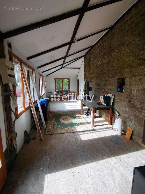 Maison à SAINT-MICHEL-DE-MONTJOIE