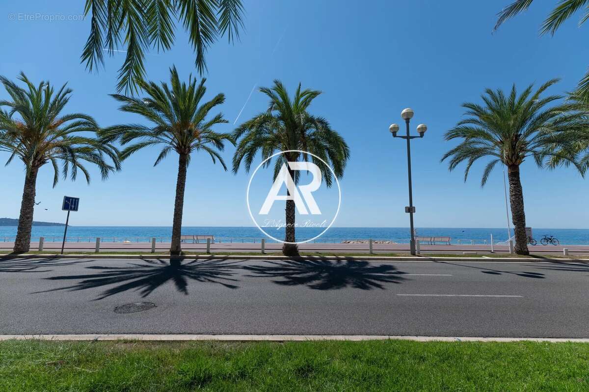 Nice - Promenade des Anglais // 3 pièces // Vue mer //Balcons - photo 14