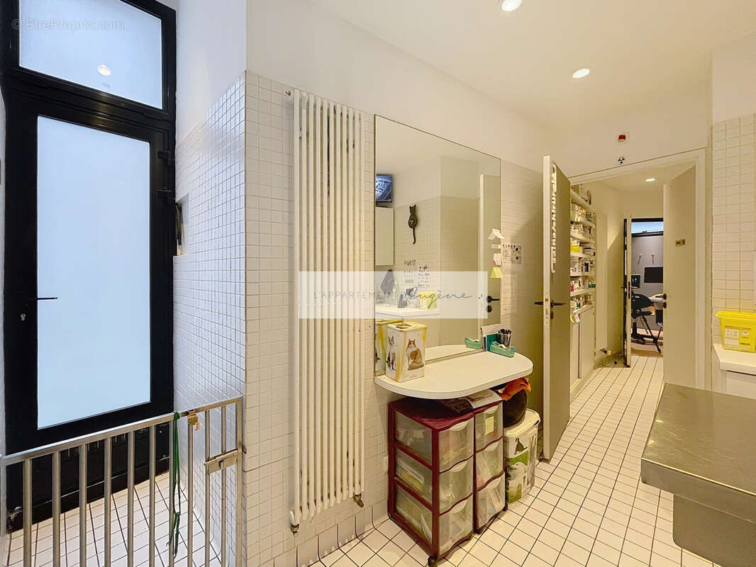 Commerce à PARIS-10E