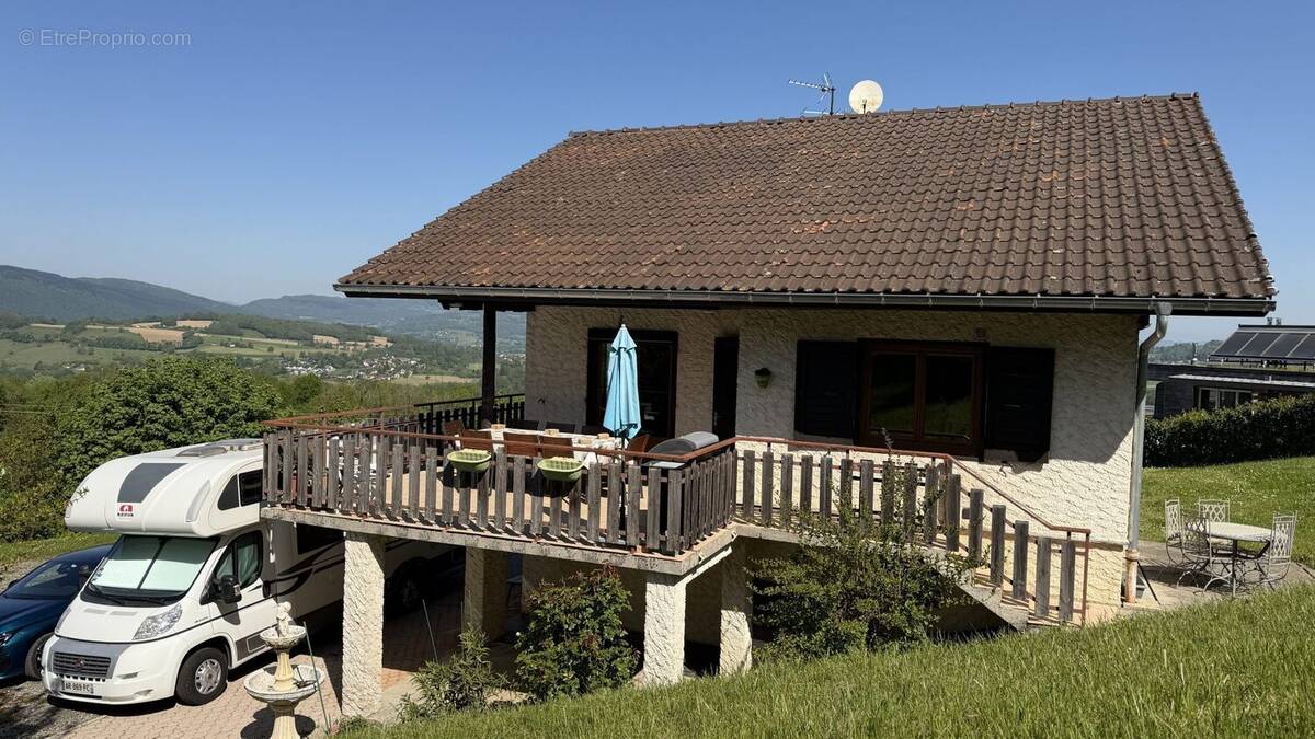 Maison à MONTCEL