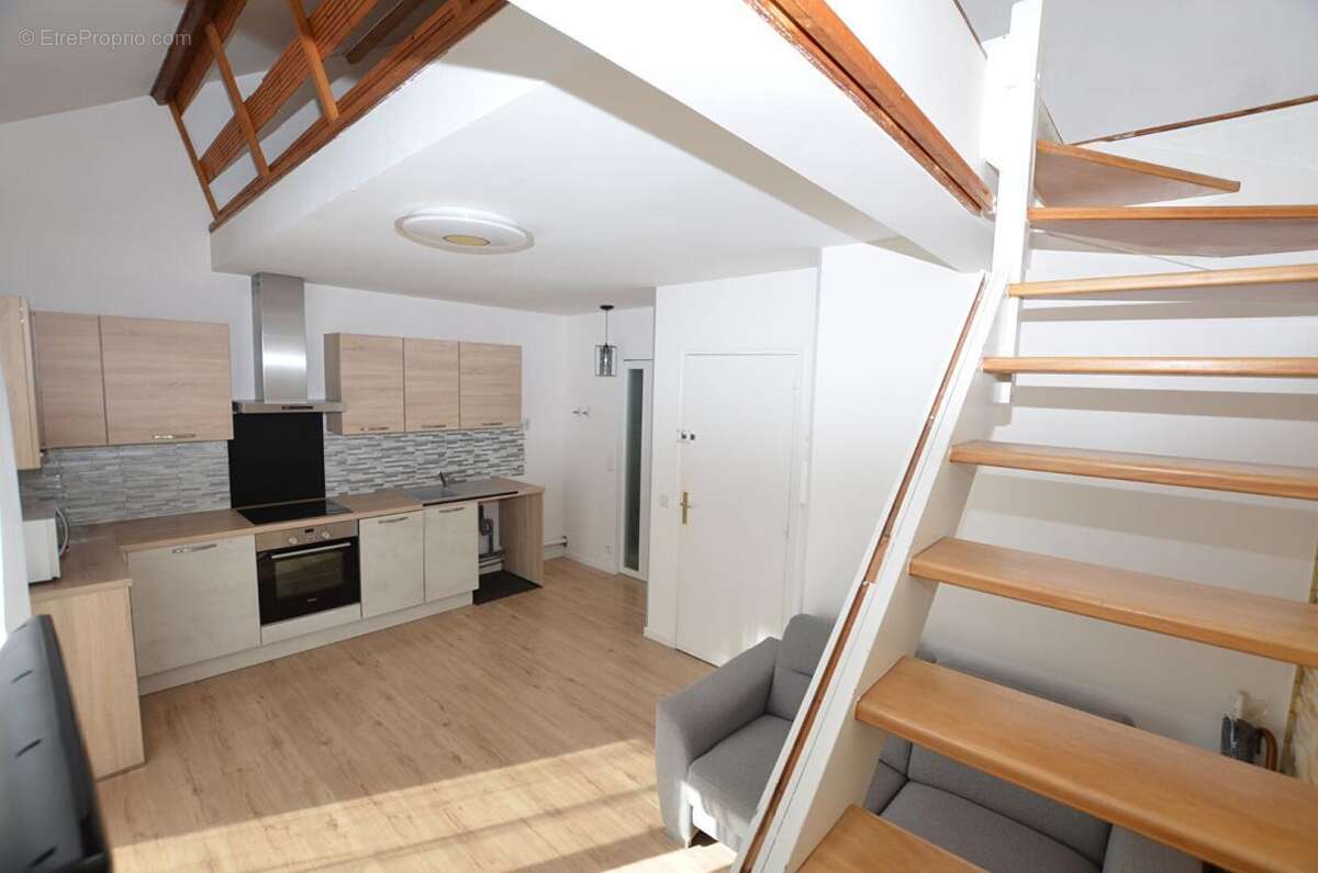 Appartement à SAINTE-GENEVIEVE-DES-BOIS